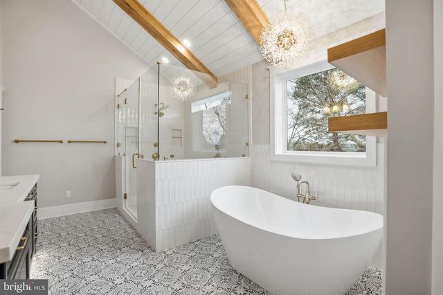 265 MISTLETOE LN, Harpers Ferry, WV 25425