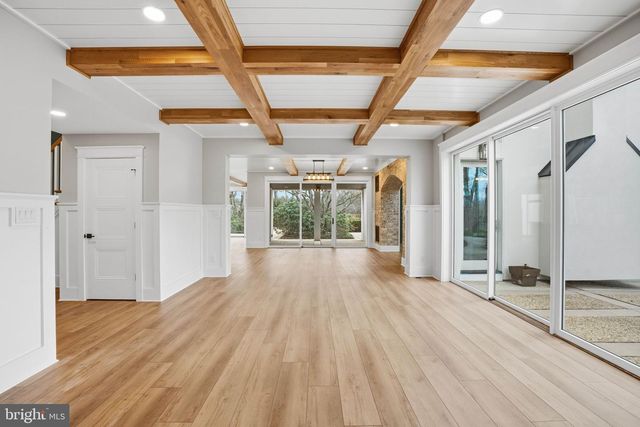 265 MISTLETOE LN, Harpers Ferry, WV 25425