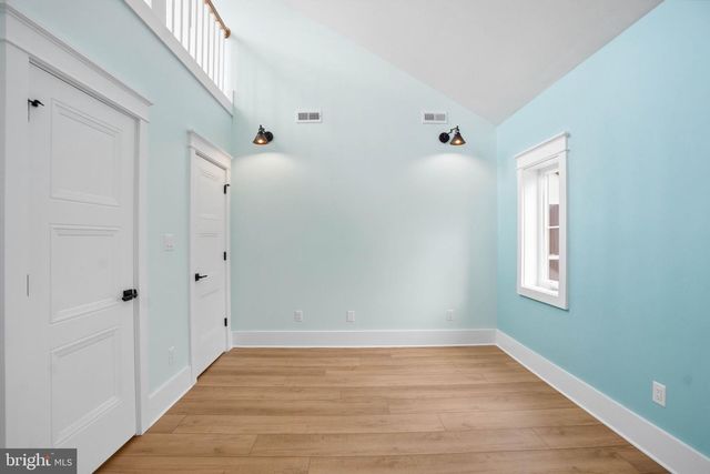 265 MISTLETOE LN, Harpers Ferry, WV 25425