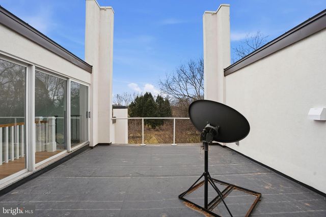 265 MISTLETOE LN, Harpers Ferry, WV 25425