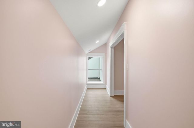 265 MISTLETOE LN, Harpers Ferry, WV 25425