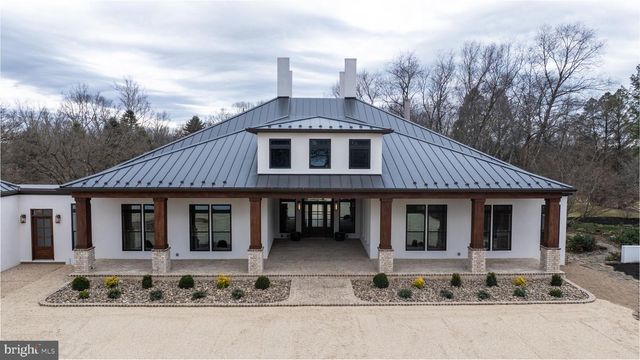 265 MISTLETOE LN, Harpers Ferry, WV 25425