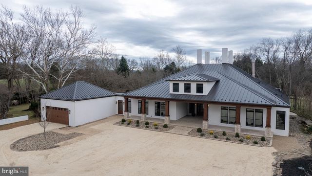 265 MISTLETOE LN, Harpers Ferry, WV 25425