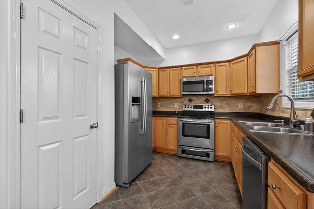 1076 Brick House Lane, Lexington, KY 40509