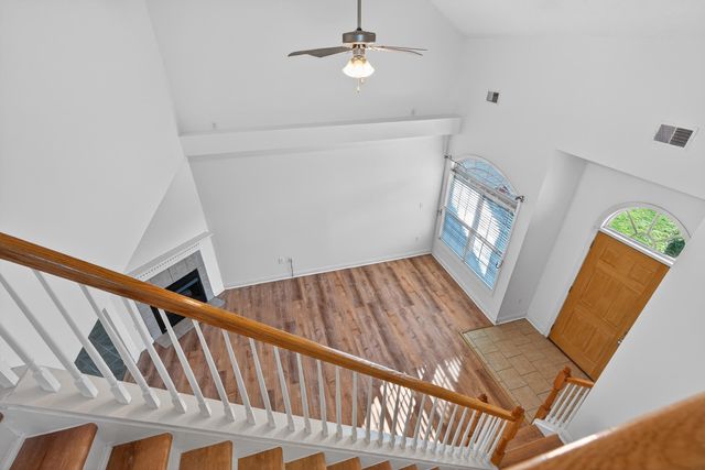 1076 Brick House Lane, Lexington, KY 40509