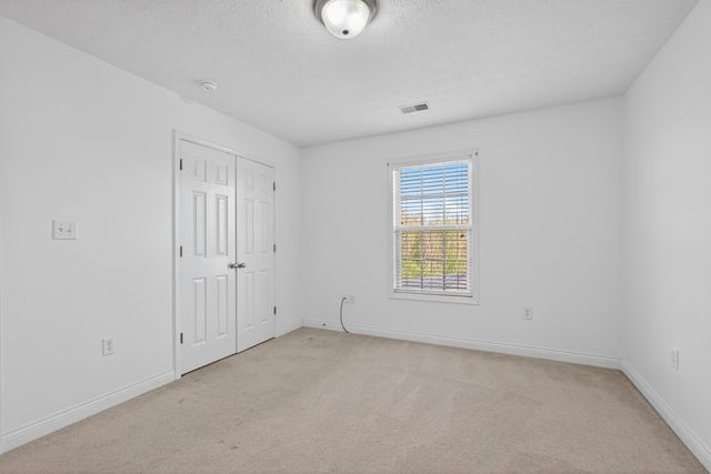 1076 Brick House Lane, Lexington, KY 40509