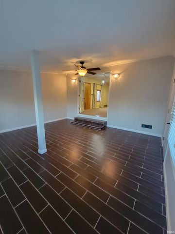 514 ALLEN Drive, Sweetser, IN 46987