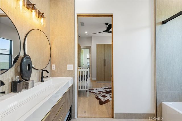 19539 Mobile Street, Reseda, CA 91335