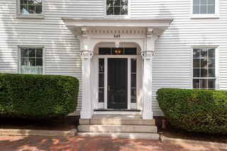 649 State St Apt C, Portsmouth, NH 03801