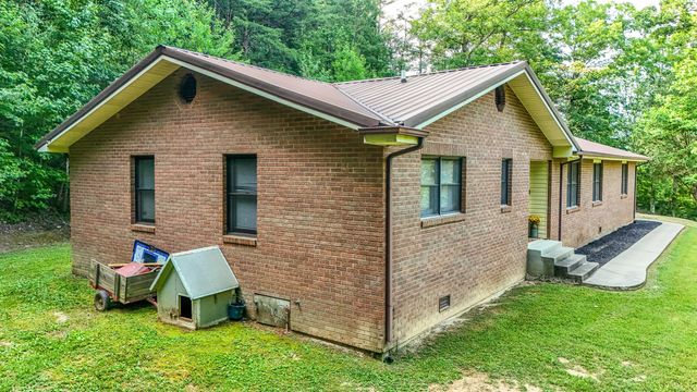 400 Buc Road, Williamsburg, KY 40769