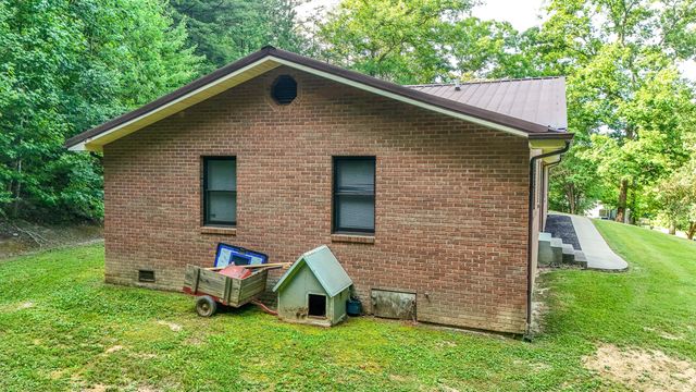 400 Buc Road, Williamsburg, KY 40769