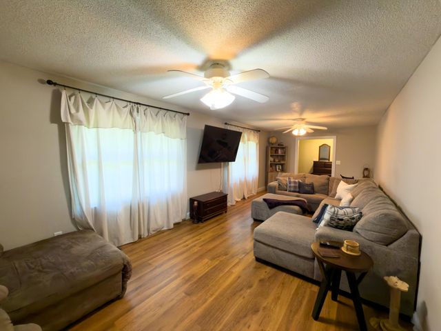 400 Buc Road, Williamsburg, KY 40769