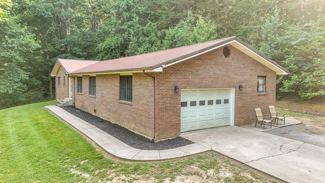 400 Buc Road, Williamsburg, KY 40769
