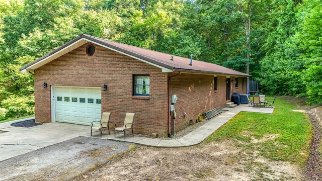 400 Buc Road, Williamsburg, KY 40769