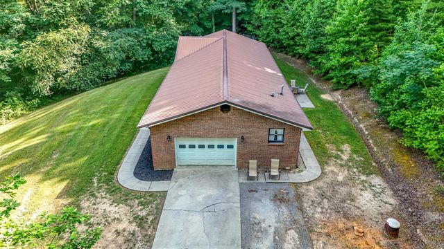 400 Buc Road, Williamsburg, KY 40769