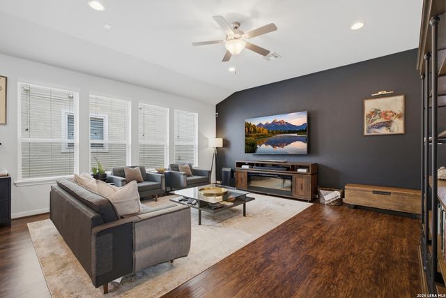 12226 Chena Lk, San Antonio, TX 78249