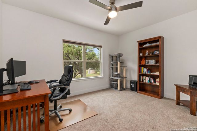 445 Settlers Ln, Bandera, TX 78003