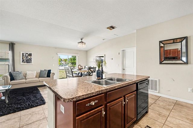 1733 BROAD WINGED HAWK DRIVE, Ruskin, FL 33570