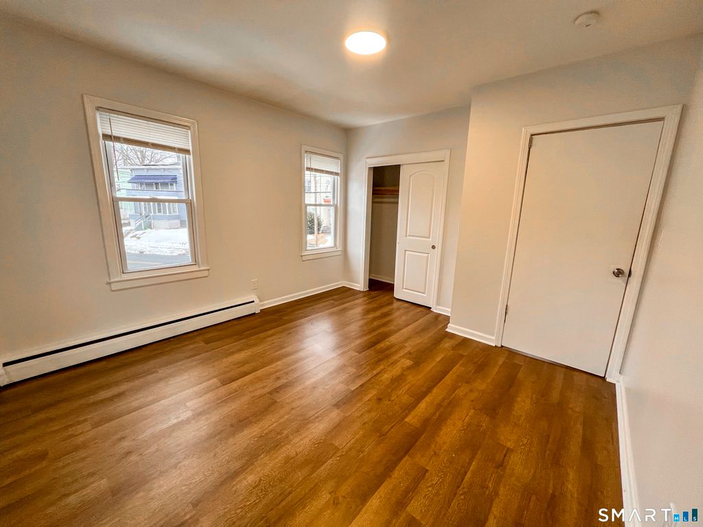 8 Locust Street, New Britain, CT 06051