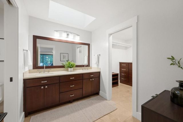 21 Valley Oak Street, Portola Valley, CA 94028