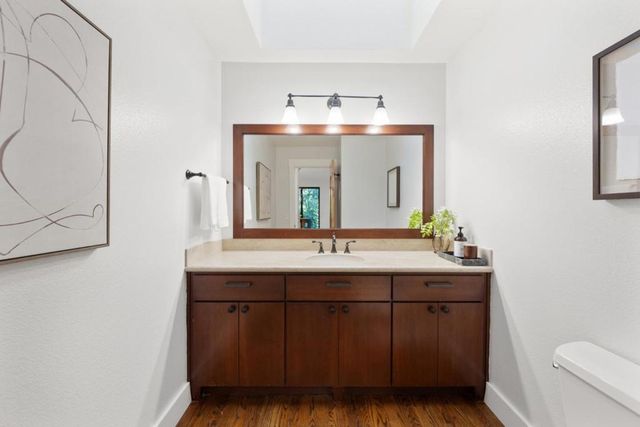 21 Valley Oak Street, Portola Valley, CA 94028
