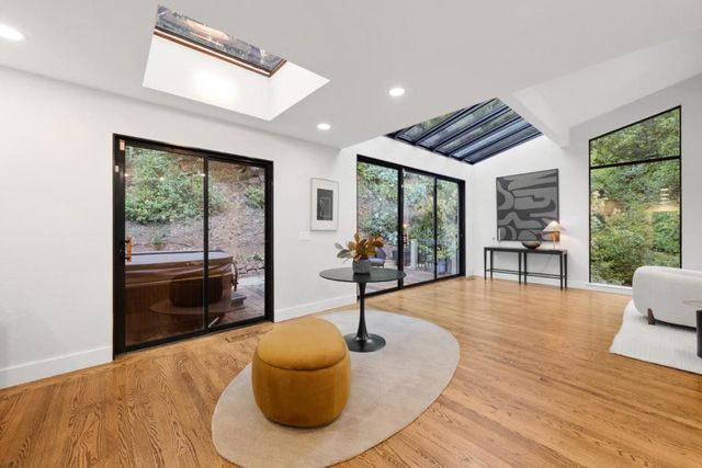 21 Valley Oak Street, Portola Valley, CA 94028