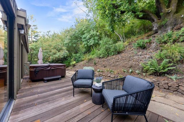 21 Valley Oak Street, Portola Valley, CA 94028