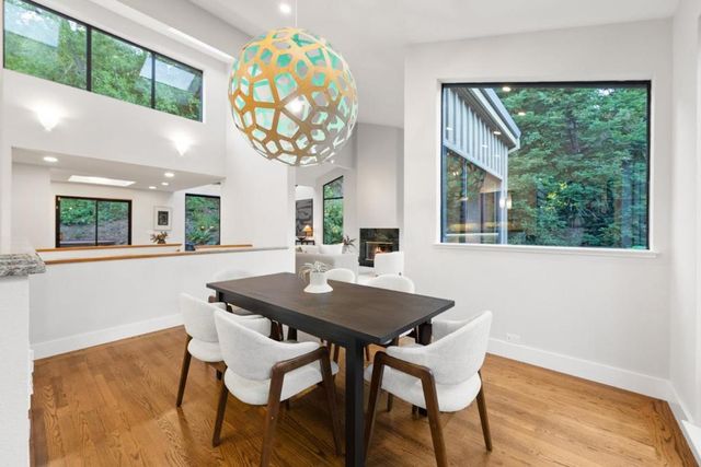 21 Valley Oak Street, Portola Valley, CA 94028