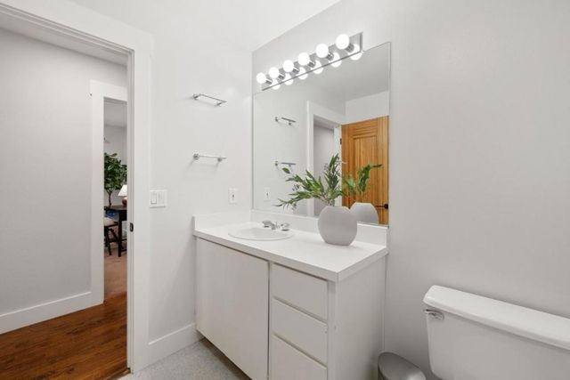 21 Valley Oak Street, Portola Valley, CA 94028