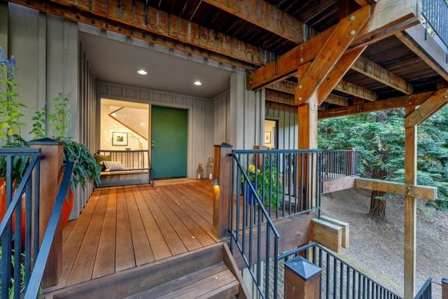 21 Valley Oak Street, Portola Valley, CA 94028