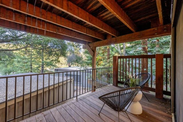 21 Valley Oak Street, Portola Valley, CA 94028