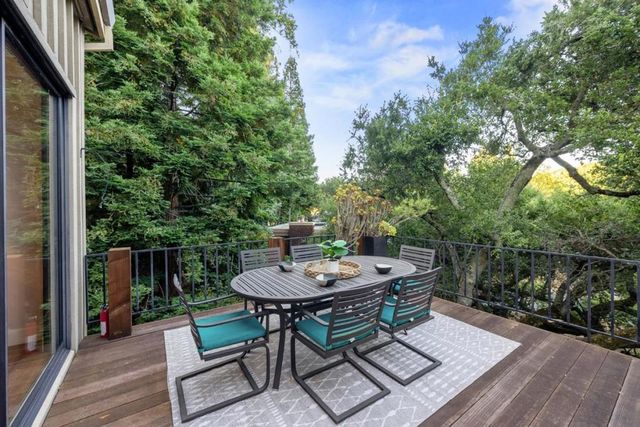 21 Valley Oak Street, Portola Valley, CA 94028