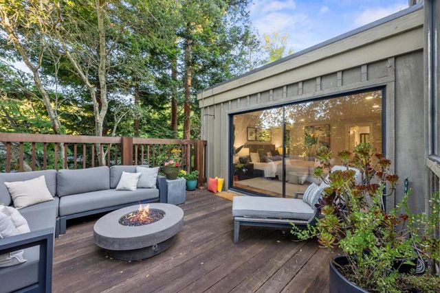 21 Valley Oak Street, Portola Valley, CA 94028