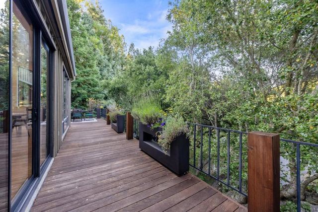 21 Valley Oak Street, Portola Valley, CA 94028