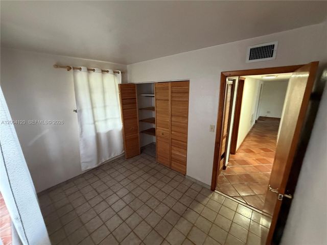 10910 SW 40th Street, Miami, FL 33165