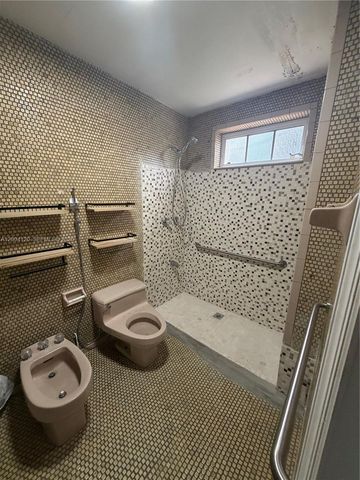 10910 SW 40th Street, Miami, FL 33165