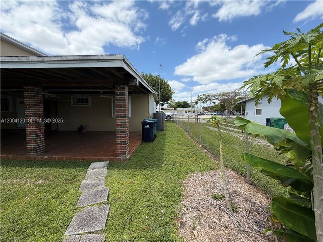 10910 SW 40th Street, Miami, FL 33165