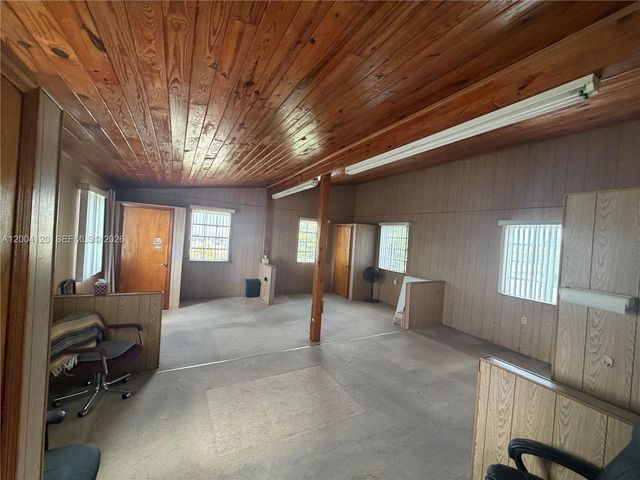 10910 SW 40th Street, Miami, FL 33165