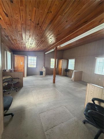 10910 SW 40th Street, Miami, FL 33165