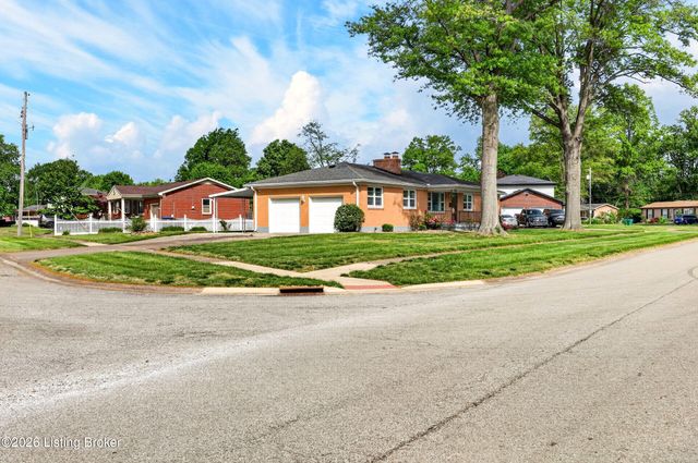 9804 Evening Star Dr, Louisville, KY 40272