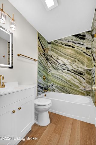 9804 Evening Star Dr, Louisville, KY 40272