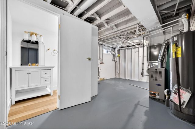 9804 Evening Star Dr, Louisville, KY 40272