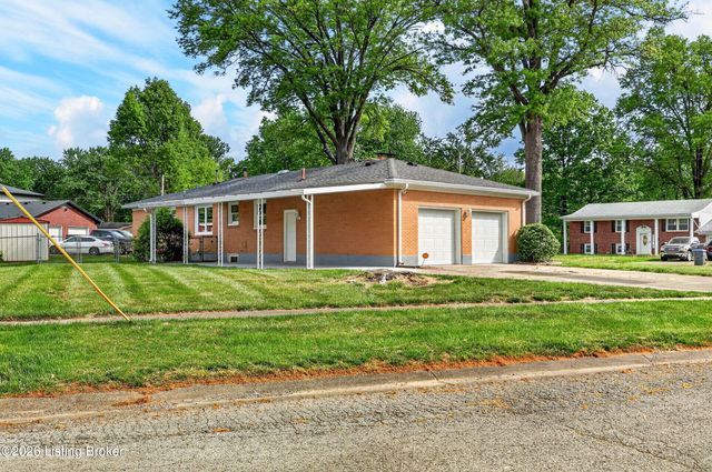 9804 Evening Star Dr, Louisville, KY 40272