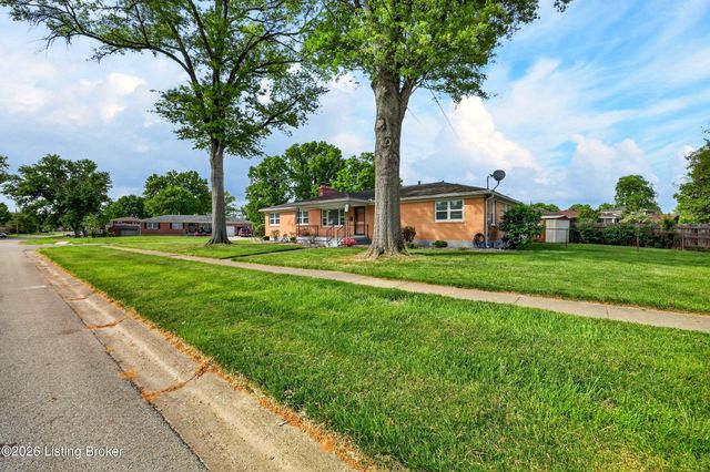 9804 Evening Star Dr, Louisville, KY 40272