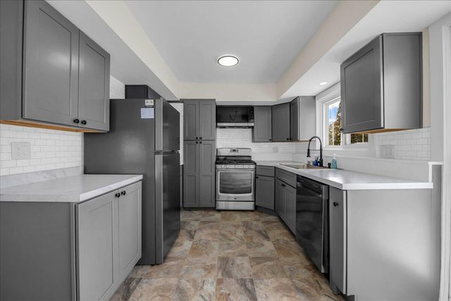 1330 Minnesota Avenue, Marysville, MI 48040