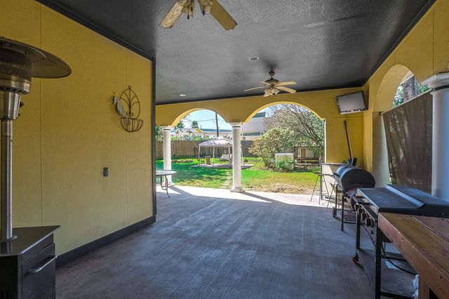 30119 W Geneva Drive, Spring, TX 77386