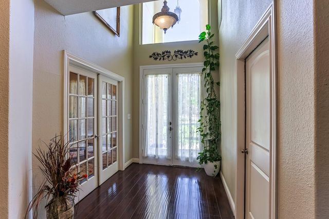 30119 W Geneva Drive, Spring, TX 77386