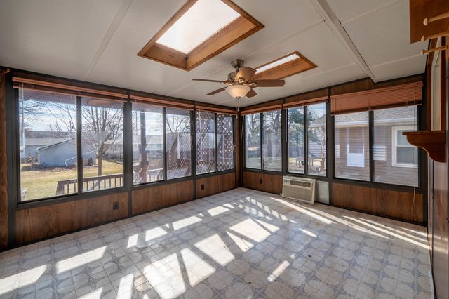 503 W Center Street, Mount Morris, IL 61054