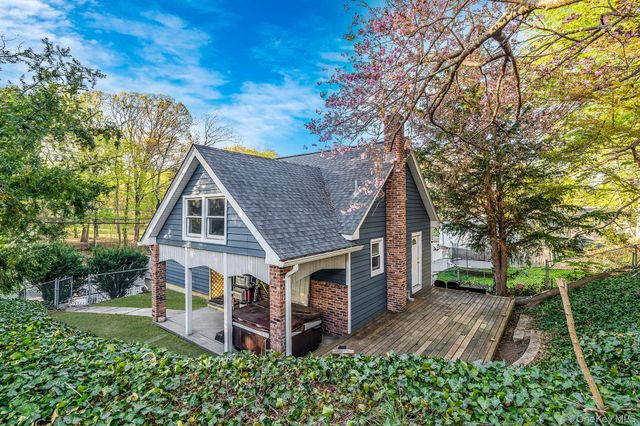 108 Lower Rocky Point Road, Sound Beach, NY 11789