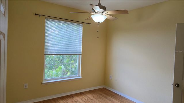 10211 COURTNEY PALMS BOULEVARD 304, Tampa, FL 33619